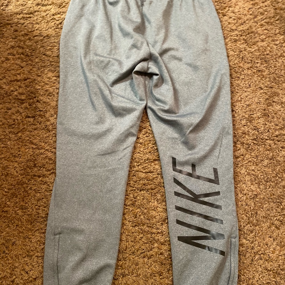 Nike Dri-Fit sweats size L NEW